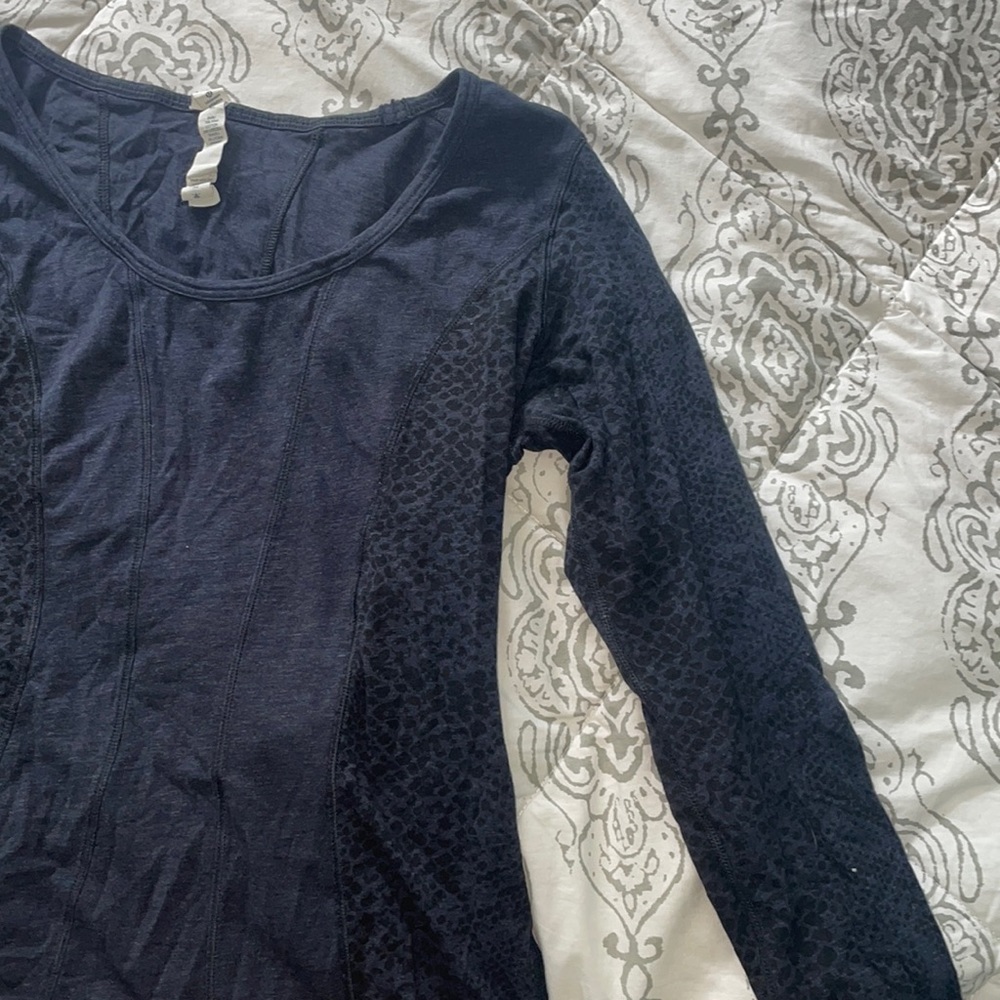 Lulu lemon long sleeve shirt
